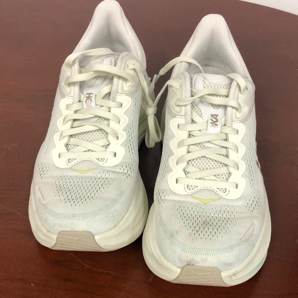 Hoka Bondi 9 sneakers sz 9.5B - Picture 4 of 9